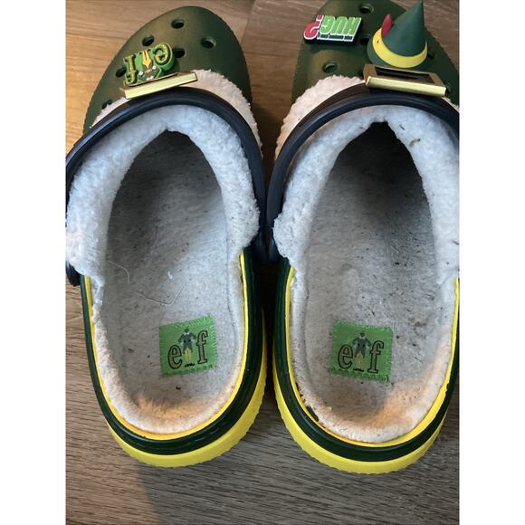 CROCS Buddy The Elf, with White Fleece and Black Strap & Jibbitz - Picture 12 of 12